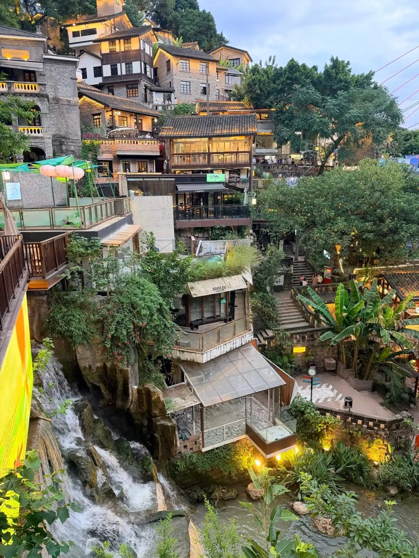 Chongqing Travel Guide | Things to Do, Food & Night Views | Fugo - image 3